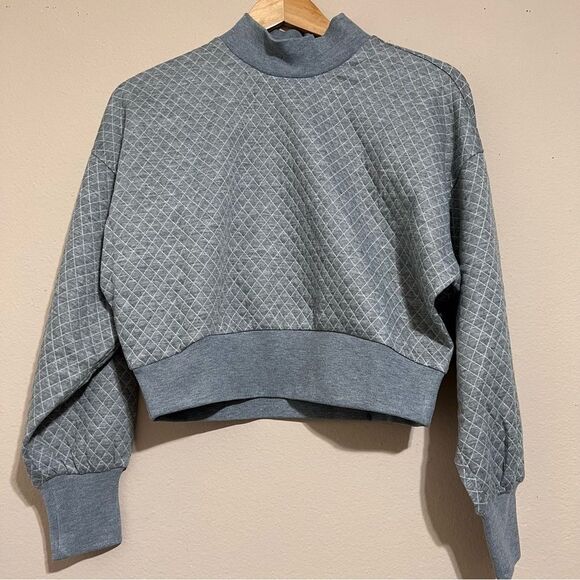 SOCIALITE Textured Mock Neck Pullover - Picture 3 of 11